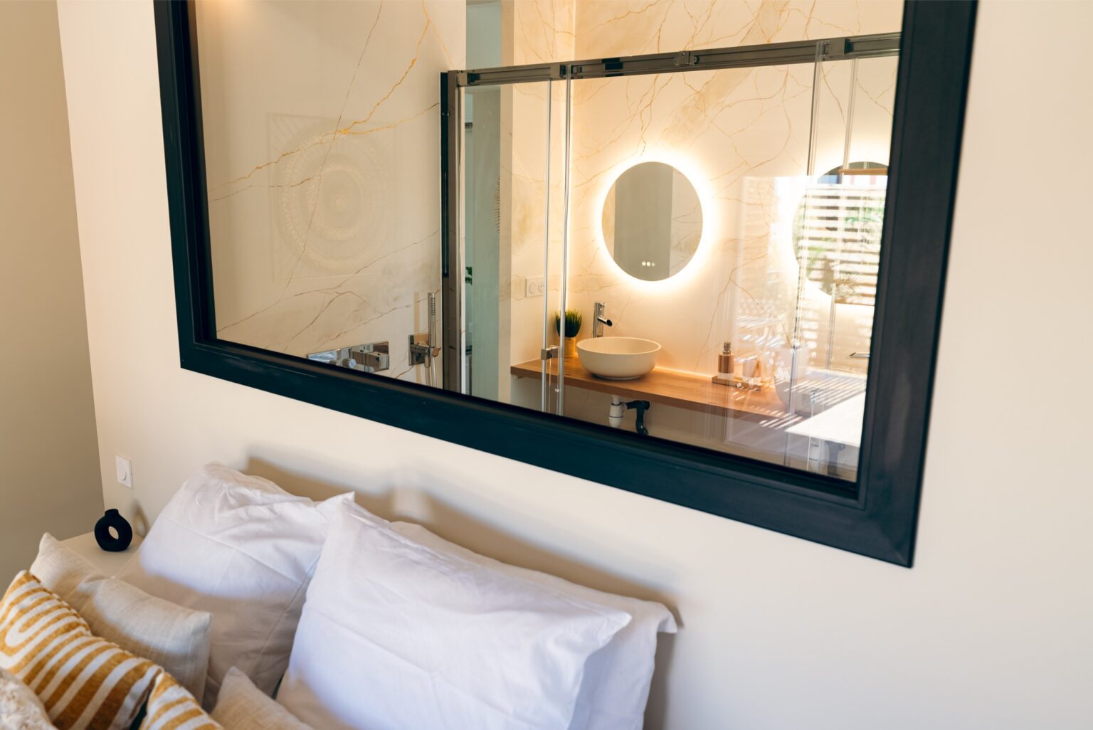 bali-room-appart-hotel-ferte-gaucher-location-saisonniere-airbnb-meuble-dsc02706-hdr