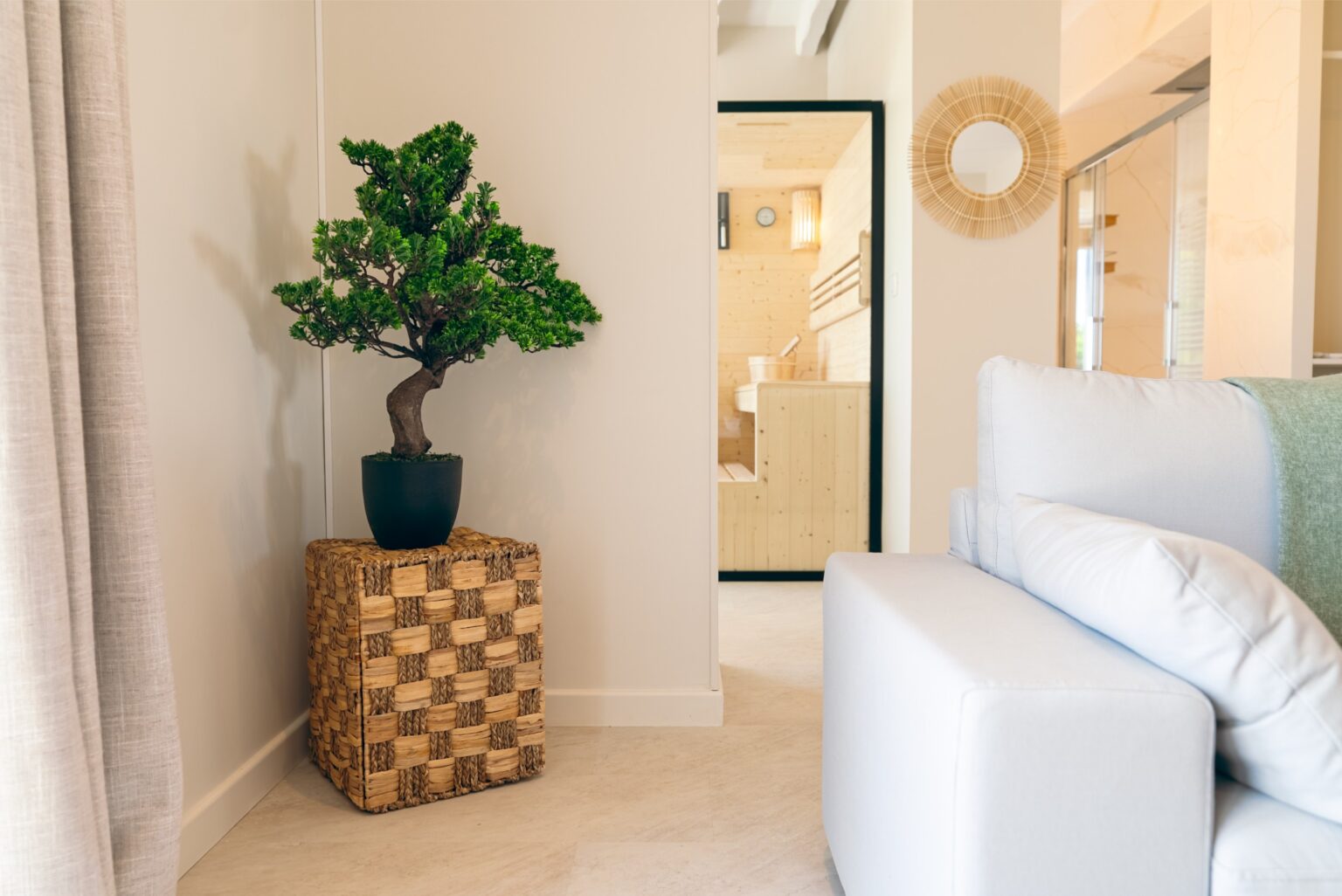 bali-room-appart-hotel-ferte-gaucher-location-saisonniere-airbnb-meuble-dsc02835-hdr