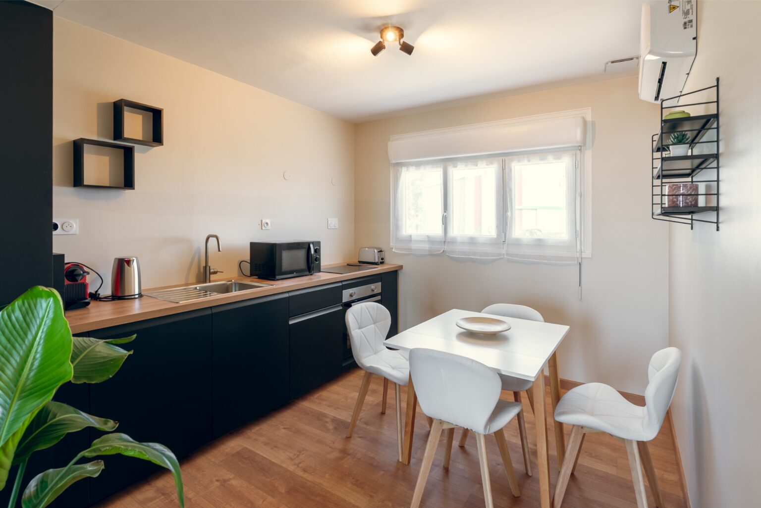 elegant-appart-hotel-ferte-gaucher-location-saisonniere-airbnb-meuble-dsc02171-hdr