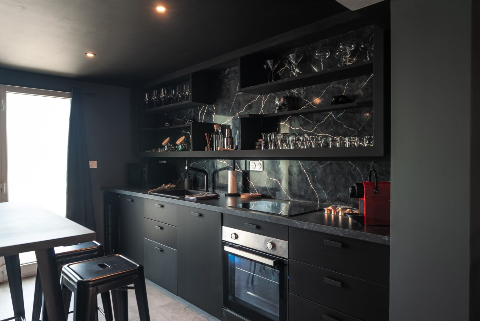 hard-room-love-room-appart-hotel-ferte-gaucher-location-saisonniere-airbnb-meuble-dsc02603-hdr