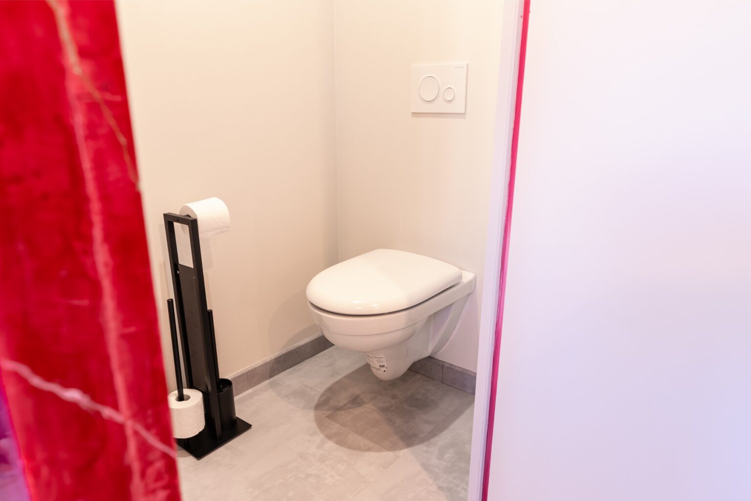 hard-room-love-room-appart-hotel-ferte-gaucher-location-saisonniere-airbnb-meuble-dsc02643-hdr